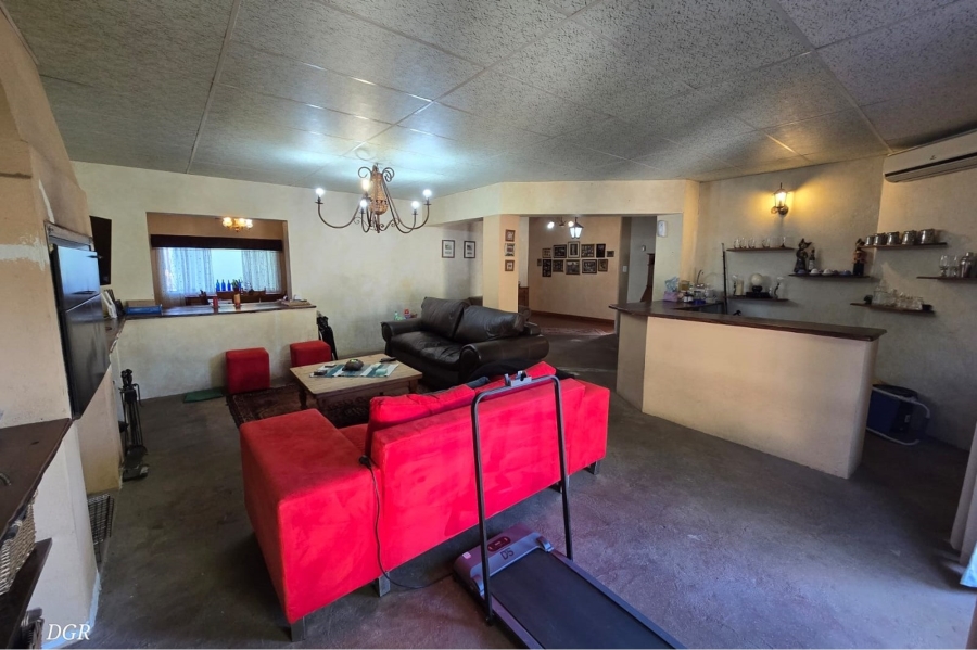4 Bedroom Property for Sale in Herlear Northern Cape